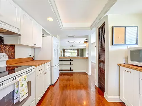 Kitchen - 4523 W Independence Dr, Bradenton, FL 34210 photo 5 of 5