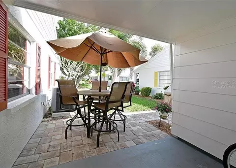 Exterior - 4523 W Independence Dr, Bradenton, FL 34210 photo 7 of 10