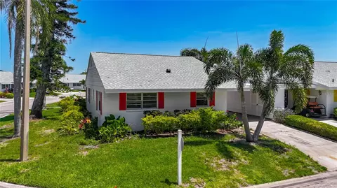 Exterior - 4523 W Independence Dr, Bradenton, FL 34210 photo 3 of 10