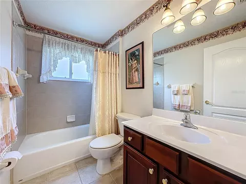 Bath - 8721 Stone Harbour Loop, Bradenton, FL 34212 photo 1 of 3