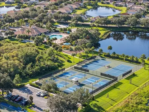 View/Area - 8721 Stone Harbour Loop, Bradenton, FL 34212 photo 17 of 22