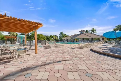 Exterior - 8721 Stone Harbour Loop, Bradenton, FL 34212 photo 9 of 13