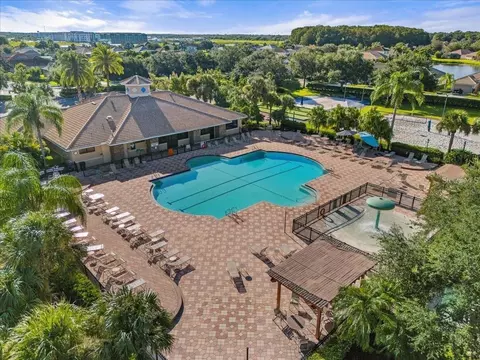 Exterior - 8721 Stone Harbour Loop, Bradenton, FL 34212 photo 10 of 13