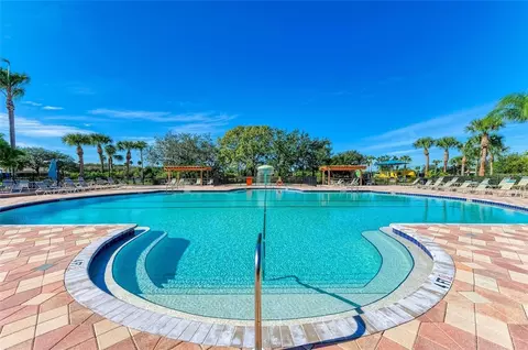 Exterior - 8721 Stone Harbour Loop, Bradenton, FL 34212 photo 11 of 13