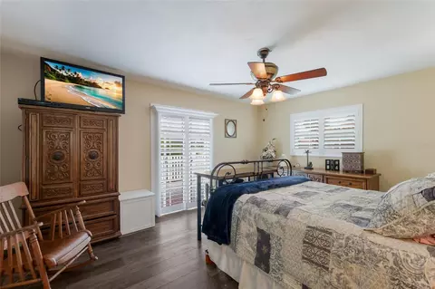 Bedroom - 5007 Bimini Dr, Bradenton, FL 34210 photo 1 of 6