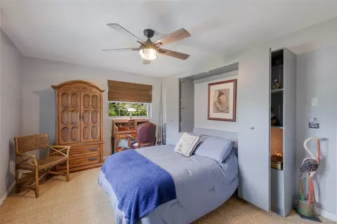 Bedroom - 5007 Bimini Dr, Bradenton, FL 34210 photo 5 of 6