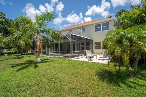 Exterior - 5809 Lexington Dr, Parrish, FL 34219 photo 10 of 14