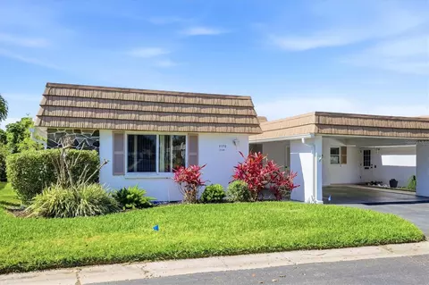 2548 Riverbluff Pkwy #V170, Sarasota, FL 34231