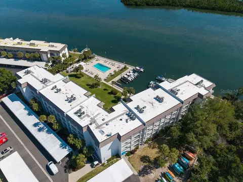 600 Sutton Pl #B302, Longboat Key, FL 34228