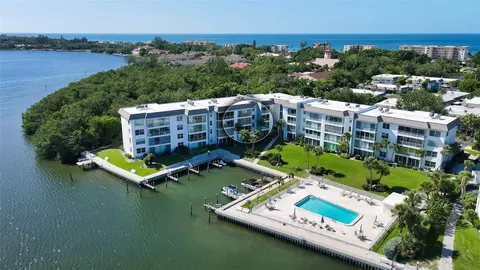 600 Sutton Pl #B302, Longboat Key, FL 34228