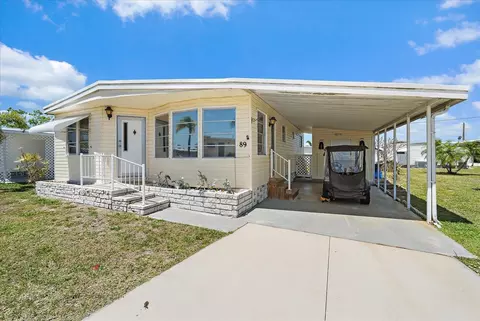 89 Del Rio Dr, Palmetto, FL 34221