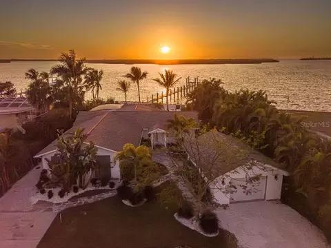 3 Michiana Pl, Terra Ceia, FL 34250