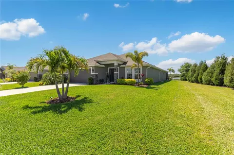 Exterior - 5906 164th Ave E, Parrish, FL 34219 photo 2 of 8