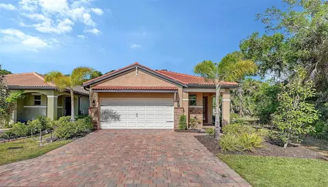 701 Maraviya Blvd, Nokomis, FL 34275