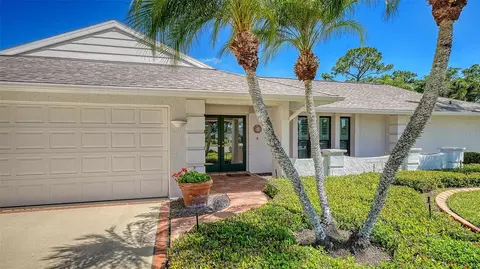 4865 Greywood Ln, Sarasota, FL 34235