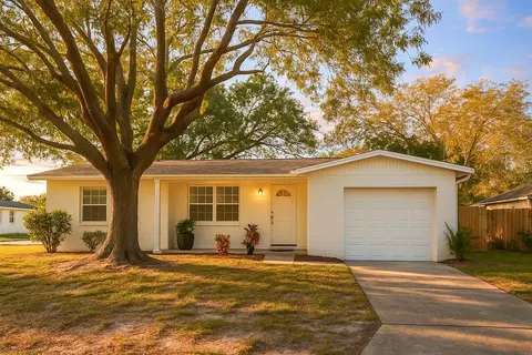 5008 27th Ave W, Bradenton, FL 34209