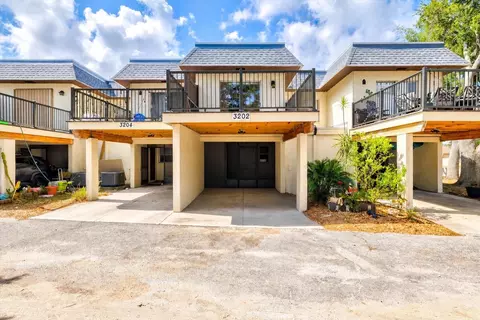 3202 Ramblewood Dr N, Sarasota, FL 34237