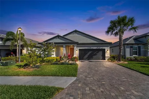17526 Savory Mist Cir, Bradenton, FL 34211
