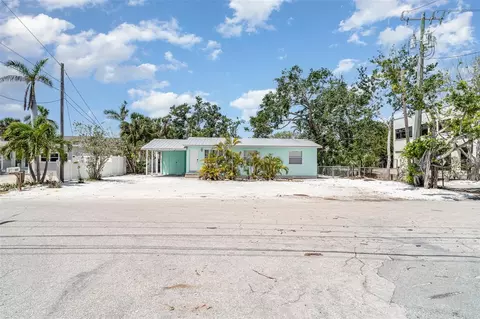 5026 Calle Minorga, Sarasota, FL 34242