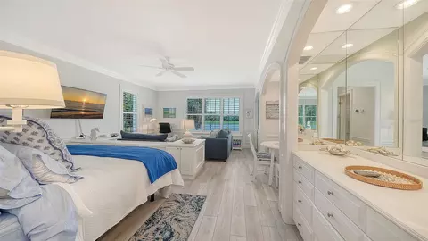 Bedroom - 51 Macewen Dr #12, Osprey, FL 34229 photo 1 of 4