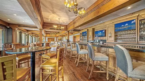 Dining - 51 Macewen Dr #12, Osprey, FL 34229 photo 2 of 4