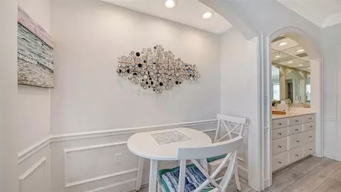 Dining - 51 Macewen Dr #12, Osprey, FL 34229 photo 1 of 4