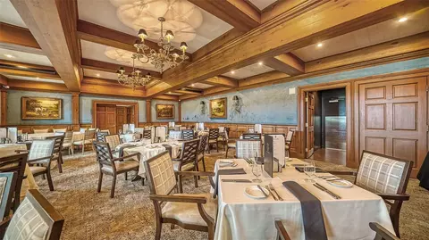 Dining - 51 Macewen Dr #12, Osprey, FL 34229 photo 3 of 4