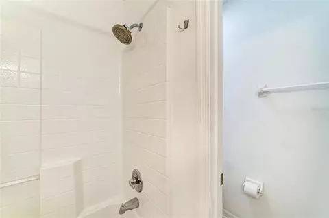Bath - 14830 Skip Jack Loop, Lakewood Ranch, FL 34202 photo 5 of 5