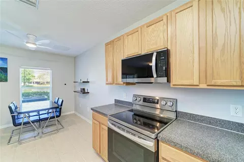 Kitchen - 14830 Skip Jack Loop, Lakewood Ranch, FL 34202 photo 3 of 4