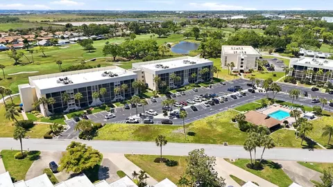 6120 43rd St W #407B, Bradenton, FL 34210