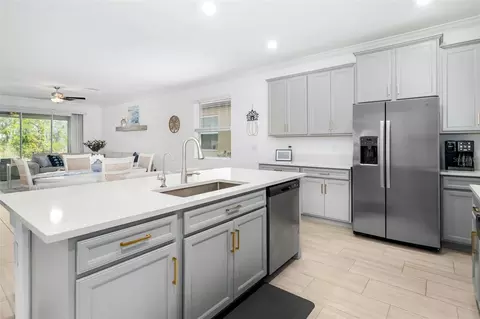 Kitchen - 14281 17th Ct E, Parrish, FL 34219 photo 3 of 4