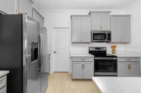 Kitchen - 14281 17th Ct E, Parrish, FL 34219 photo 4 of 4
