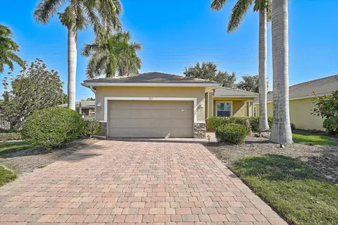 9815 Nostalgia Pl, Englewood, FL 34223