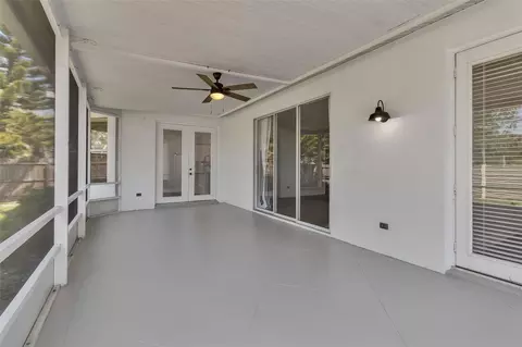 Exterior - 4930 78th St E, Bradenton, FL 34203 photo 6 of 14
