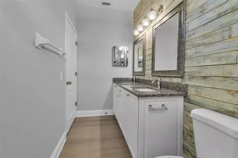 Bath - 4930 78th St E, Bradenton, FL 34203 photo 4 of 5