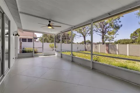 Exterior - 4930 78th St E, Bradenton, FL 34203 photo 7 of 14