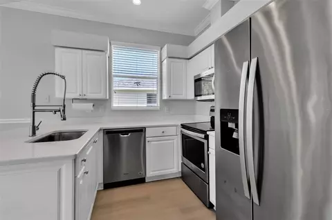 Kitchen - 4930 78th St E, Bradenton, FL 34203 photo 1 of 3