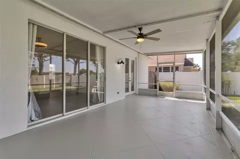 Exterior - 4930 78th St E, Bradenton, FL 34203 photo 5 of 14