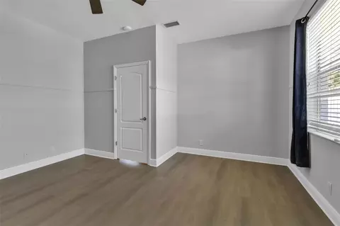 Bedroom - 4930 78th St E, Bradenton, FL 34203 photo 5 of 10