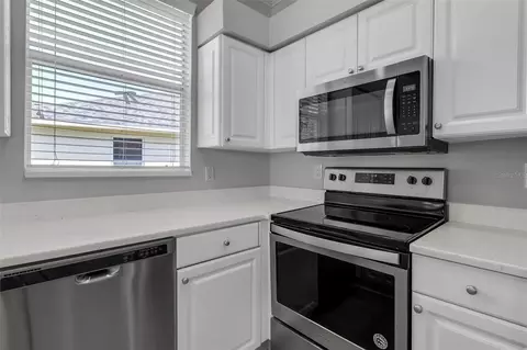 Kitchen - 4930 78th St E, Bradenton, FL 34203 photo 2 of 3