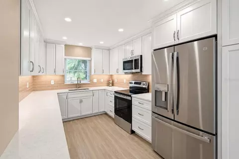 Kitchen - 4857 Independence Dr, Bradenton, FL 34210 photo 1 of 5