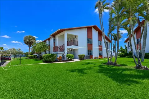 Exterior - 4857 Independence Dr, Bradenton, FL 34210 photo 1 of 8