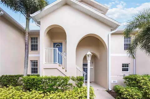 4240 Breezeway Blvd #321, Sarasota, FL 34238