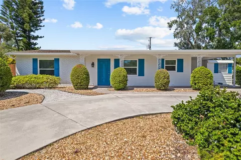 2411 Gulf Gate Dr, Sarasota, FL 34231