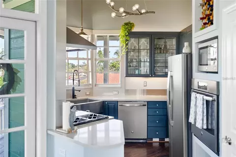 Kitchen - 861 Nectar Rd, Venice, FL 34293 photo 5 of 5