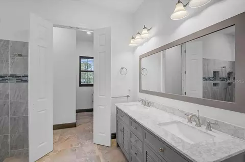 Bath - 113 Burney Rd, Osprey, FL 34229 photo 2 of 4