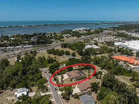 View/Area - 113 Burney Rd, Osprey, FL 34229 photo 2 of 4