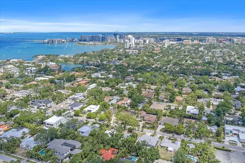 1702 Waldemere St, Sarasota, FL 34239