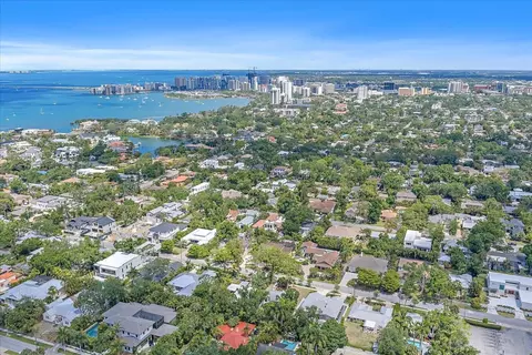 1702 Waldemere St, Sarasota, FL 34239
