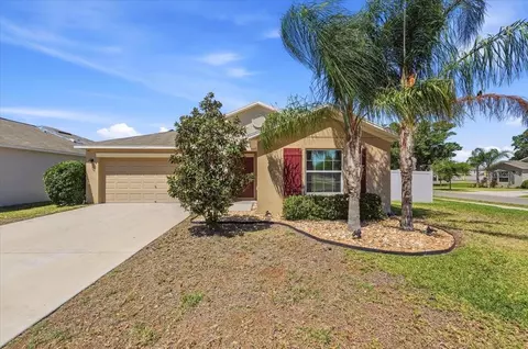 936 Zone Tailed Hawk Pl, Ruskin, FL 33570